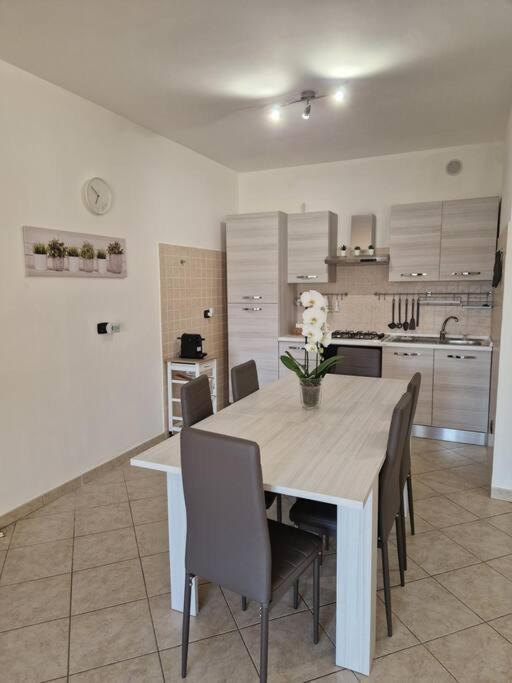 Flowers Apartment Villa Caldari Ngoại thất bức ảnh