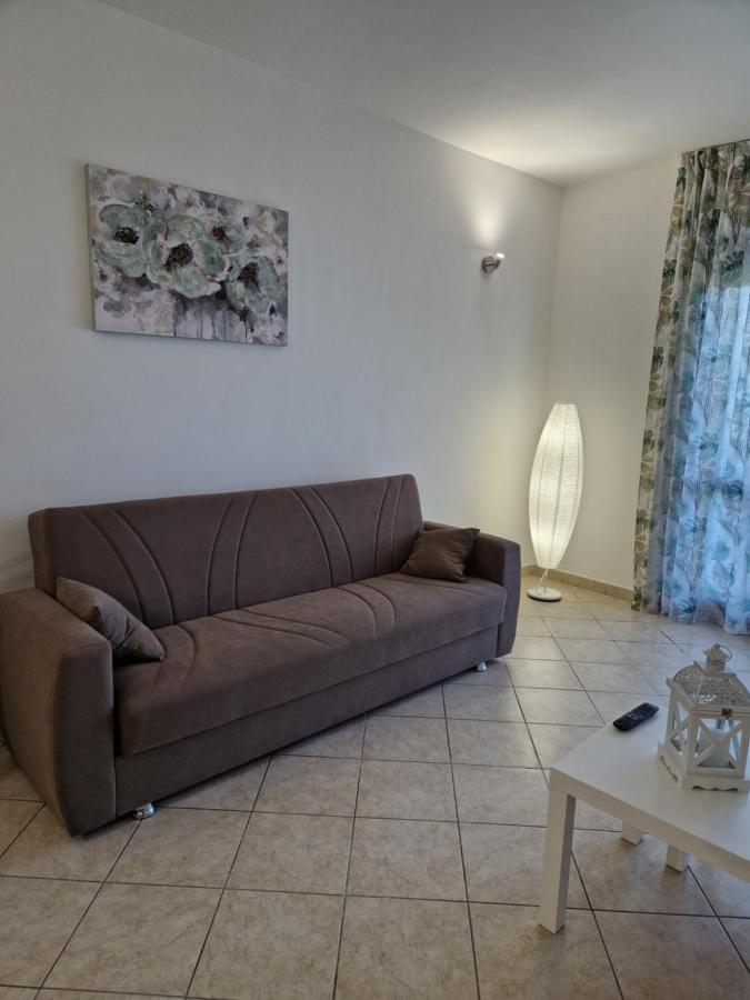 Flowers Apartment Villa Caldari Ngoại thất bức ảnh